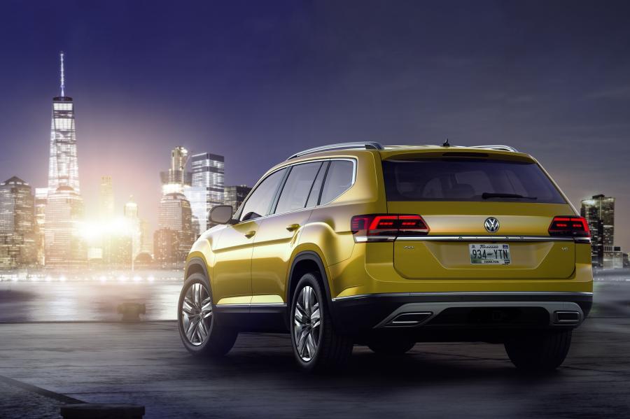  Volkswagen Atlas V6 2017 года  (фото 36 из 46)